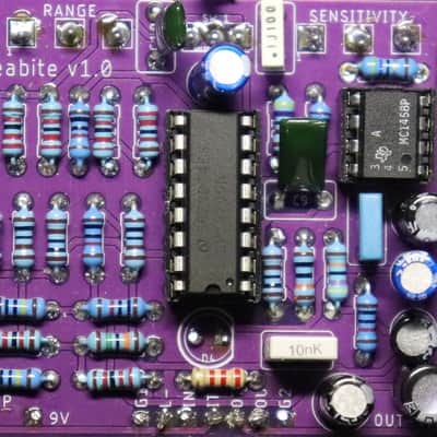 Fleabite PCB - Build your own modded FX-25 Envelope Filter (Auto-Wah) Pedal! image 2