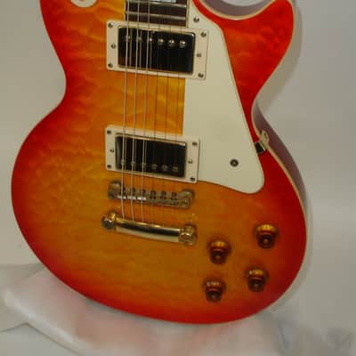 2009 Epiphone Les Paul Ultra Electric Guitar, Rosewood Fingerboard, Gold Hardware, Cherry Sunburst w/ Case image 4
