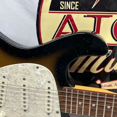 Danelectro Danoblaster Innuendo with Built-In Effects Doublecut Electric Guitar image 3