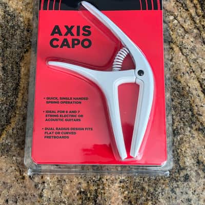 Ernie Ball Ernie Ball Ernie Ball Axis Guitar Capo (White) P09616 image 2