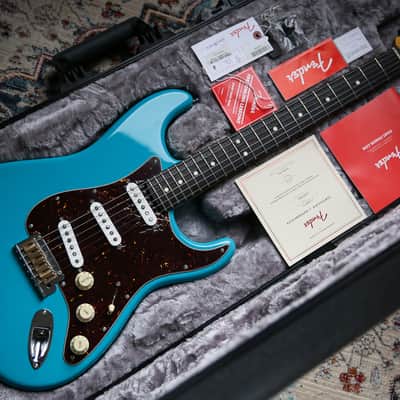 Fender American Professional II Stratocaster Miami Blue image 2