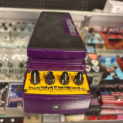 DigiTech Jimi Hendrix Experience Purple image 2