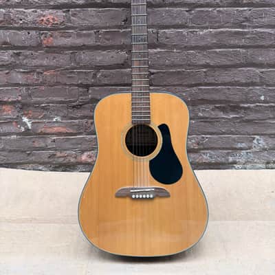 Alvarez RD8 Dreadnought Acoustic Guitar w/ Original Alvarez Hard Shell Case imagen 2