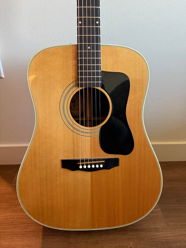 Guild D-50