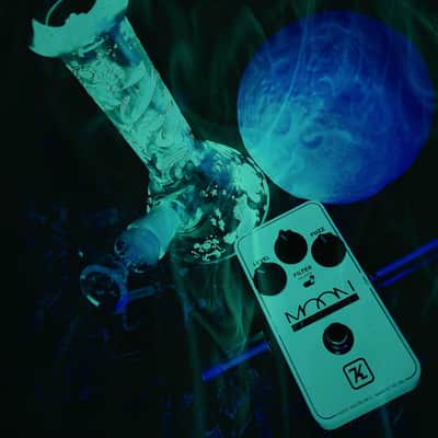 Keeley Moon "Glow in the Dark" Op-Amp Fuzz Pedal - Exclusive Moonglow Custom Shop Edition image 8