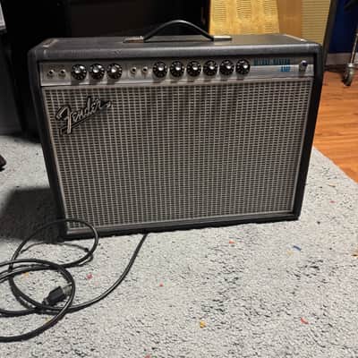 Fender '68 Custom Deluxe Reverb 2-Channel 22-Watt 1x12" Guitar Combo 2013 - Present - Black image 3