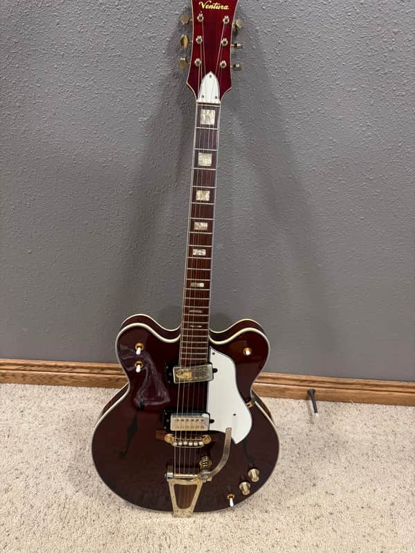 Ventura Ventura country gentleman copy 1970’s - Red natural - Excellent