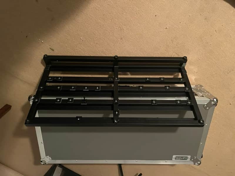 Pedaltrain Classic PRO with Wheeled Tour Case