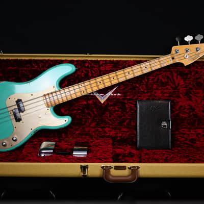 Fender Custom Shop '59 Precision Bass from 2018 in Seafoam Green with original Hardcase image 10