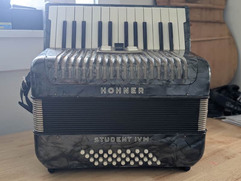 Hohner Student IVM 32 Bass image 1