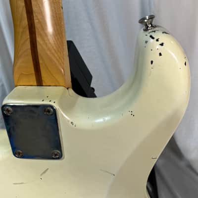 Fender Standard Stratocaster White 2005 MiM imagen 11