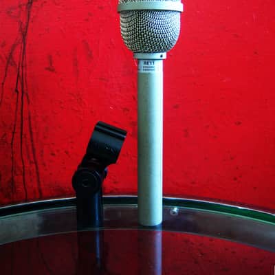 Vintage 1987 Electro-Voice RE11 Supercardioid Dynamic Microphone Low Z w mic clip RE10 RE15 RE16 RE18 image 12