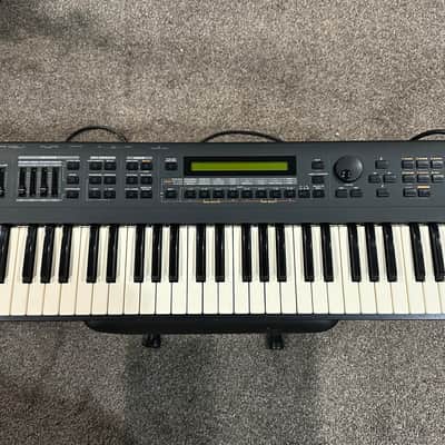 Roland XP-30 61-Key Synthesizer