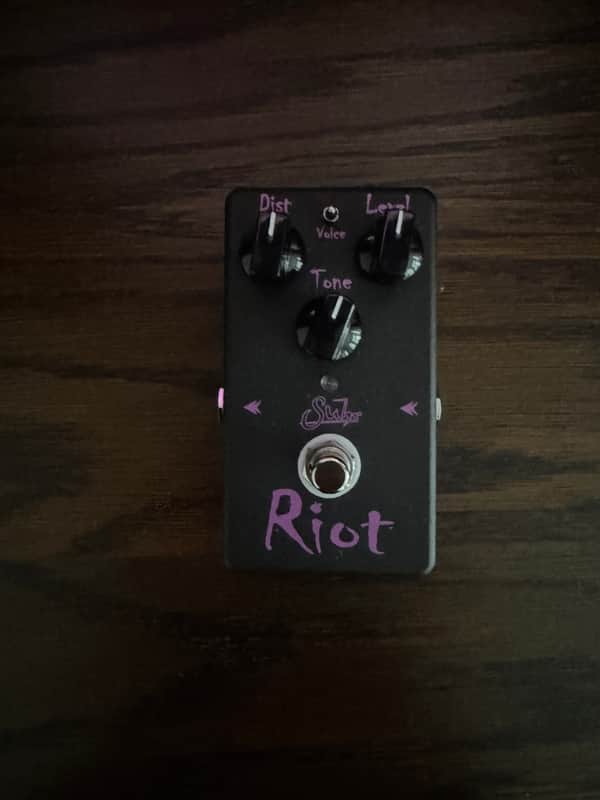 Suhr Riot