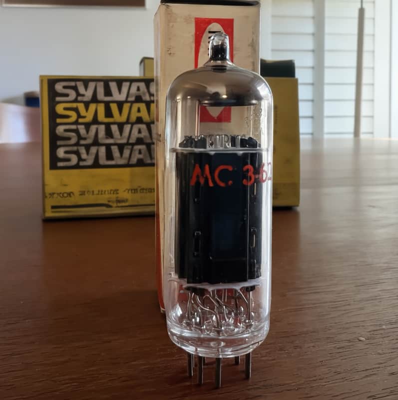 Raytheon 6CG7 NOS 3-Black Plate Black Shield Dual Triode – Original Box – USA Made – 6SN7 Equivalent – HiFi Phase Inverter image 1