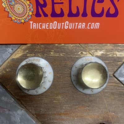 Real Life Relics Vintage Gold Top White Bottom Knobs (Set of 2)   [DM5] image 3