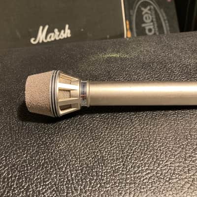 AKG D190E Vintage Dynamic Microphone image 8