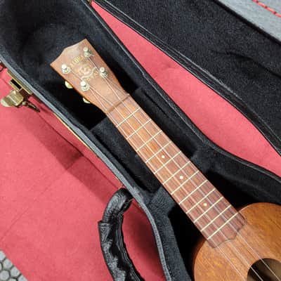 Aloha Royal Soprano Ukulele with Case - Mahogany image 3