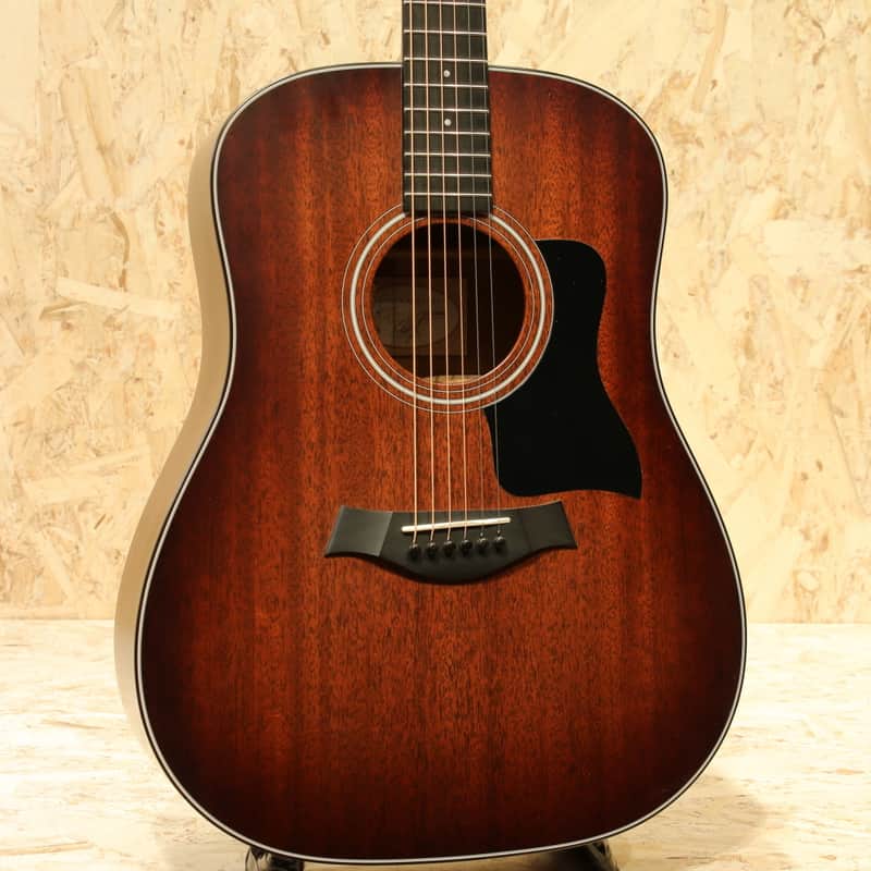 Taylor 320 2015 image 1