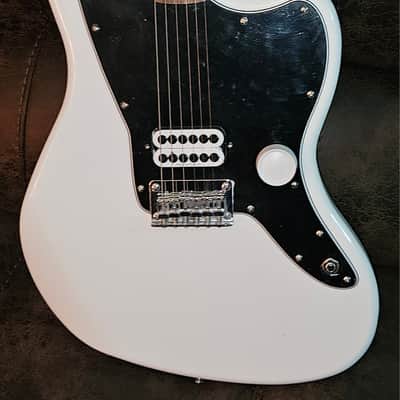 Squier Affinity Jazzmaster Tom Delonge Inspired 2023 - White image 5