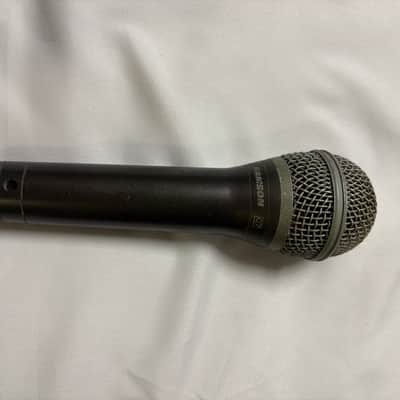Used Samson Q7 Handheld Microphone - Local Pickup Only image 1
