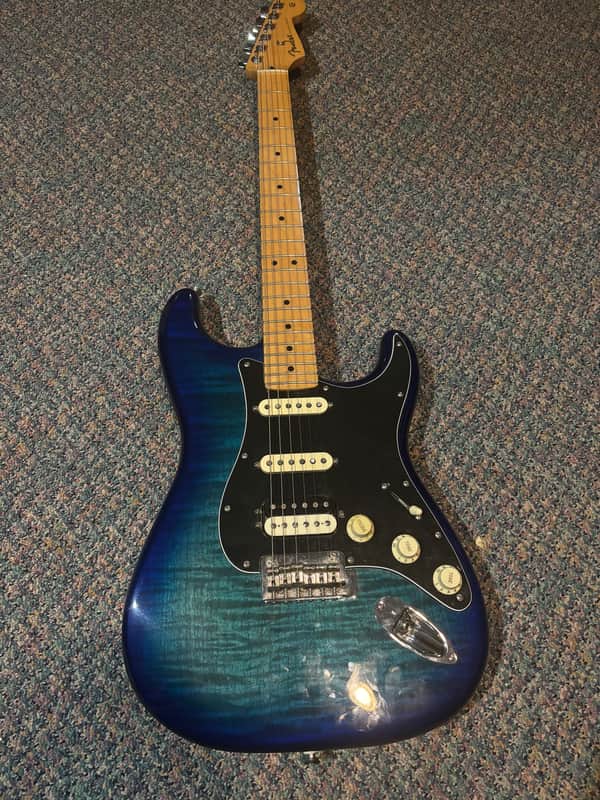 Fender Player Plus Top HSS Stratocaster 2020 - Blue Burst image 1