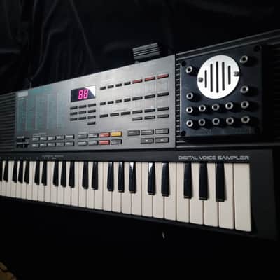 Yamaha VSS-200 Voice Sampler + Patch Bay Mod