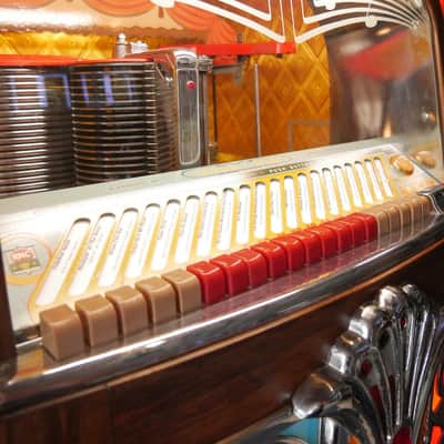 1947 Rock-Ola Model 1426 jukebox - pro restoration imagen 4