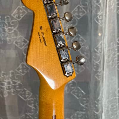 Fender FSR Traditional 50s Stratocaster 2018 - Lake Placid Blue / Ice Blue Metallic Competition Stripe image 4
