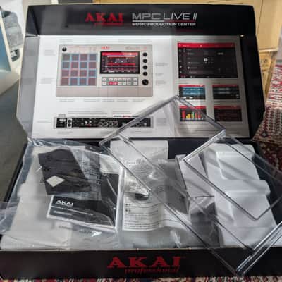 Akai MPC Live II Special Retro Edition DAW + Fabric / OPx-4 Plugin + Decksaver + Data Wheel image 3