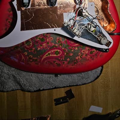 Fender CIJ Paisley Stratocaster 2008 - Paisley image 9
