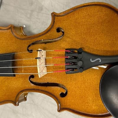 The Stentor Student II violin, size 1/8, Very Good Condition image 16