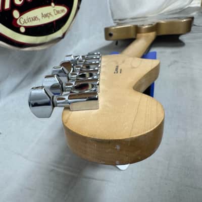 Fender Toronado GT HH Guitar with Case - MIK Made In Korea 2004 - Gold image 25