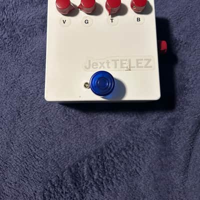 Jext Telez White Pedal V2 2017 - 2019 - White with Red Knobs image 1