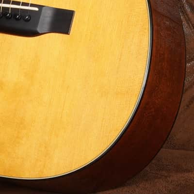 Martin 0-18 image 7