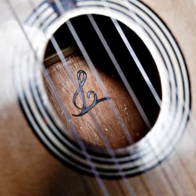 LaFrance Luthiers J'Attendrai Petite Bouche Gypsy Jazz 2023 - French Polish with Hard Case image 7