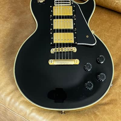 2015 Epiphone by Gibson Les Paul Custom Black Beauty Triple Pickup Electric guitar ebony VGC image 2