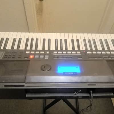 Yamaha PSR-E453 61-Key Portable Keyboard 2010s - Black image 2