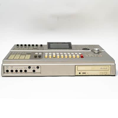 Zoom MRS-1266 MultiTrack Recording Studio & Drum Machine with Power Supply image 3