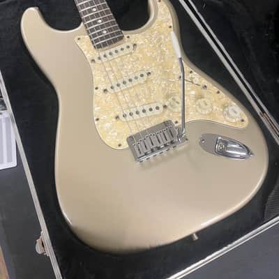 Made in 1997 USA Fender Roadhouse Stratocaster Shoreline Gold With Hard Case image 1
