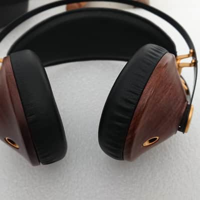 MEZE Classic 99 - Perfect Walnut Gold image 13