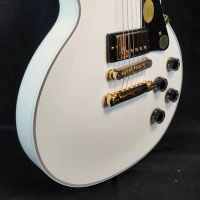 Gibson Vintage 2001 Les Paul Custom, Alpine White, Gold Hardware, w/HSC, Just Unboxed image 7