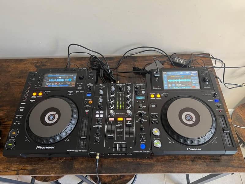Pioneer DJ Setup | XDJ 1000 | CDJ 900 Nexus | DJM-450 image 1