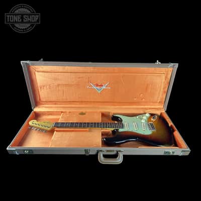 Fender Custom Shop 1963 Stratocaster Relic 3 Tone Sunburst Sparkle w/case TSLTD9OF10 image 14
