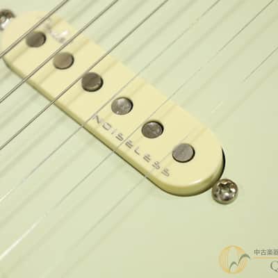Fender American Elite Stratocaster Aged Cherry Burst 2019 image 9
