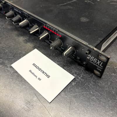 SERVICED DBX 266XL Stereo Compressor / Limiter image 5