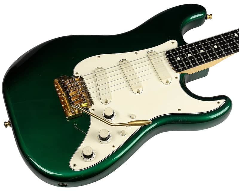 Fender Gold Elite Stratocaster (1983 - 1984) image 2