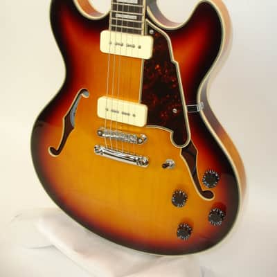 D'Angelico DAPDCVSBCSCB9EX Premier DC Boardwalk (P90s) Semi-Hollow Electric Guitar, Vintage Sunburst (Guitar Center Exclusive) image 3