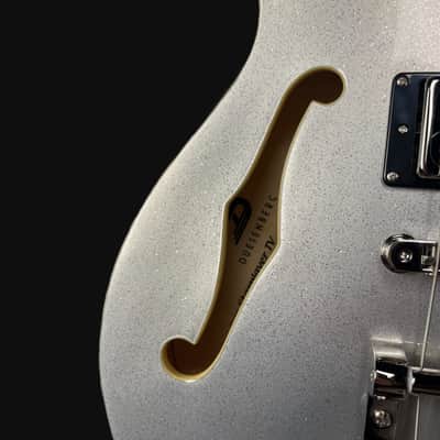 Duesenberg Starplayer TV Electric Guitar in Silver Sparkle W/ Hardcase image 8