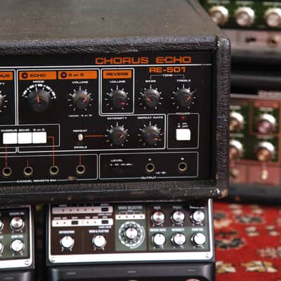 Roland RE-501 Chorus Echo Vintage Tape Echo/Reverb/Chorus Unit Pre-Owned image 4